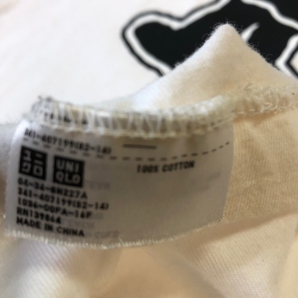 Kaws x Uniqlo Snoopy Joe White Small T-Shirt - Picture 5 of 7